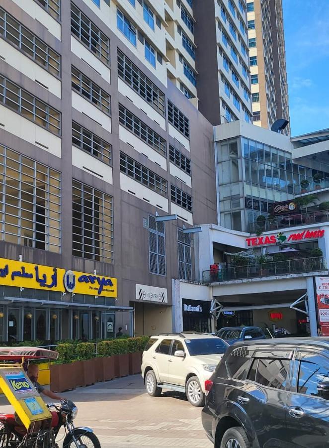 Birch Tower - Malate Rooms Manila Zewnętrze zdjęcie