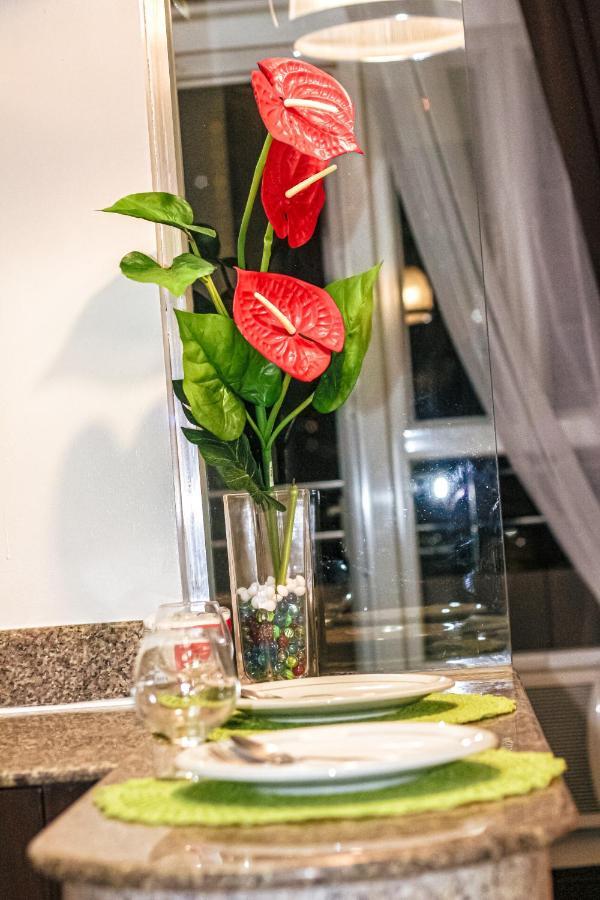 Birch Tower - Malate Rooms Manila Zewnętrze zdjęcie